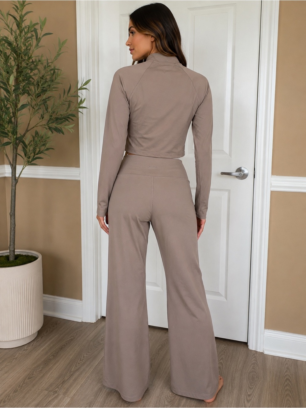 AYBL Taupe Wide-Leg High-Rise Lounge Set Size Medium A313 - Picture 2 of 16